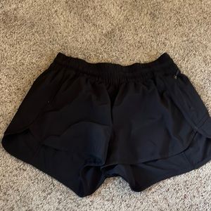 Lululemon tracker shorts